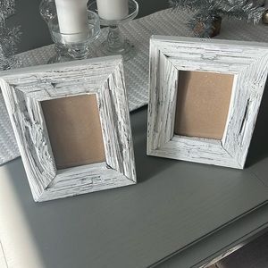 2 White Wooden Picture Frames 4x6